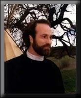 Comment s'appelle le rvrend ?