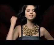 Sur cette photo, quel est le titre de la chanson ?