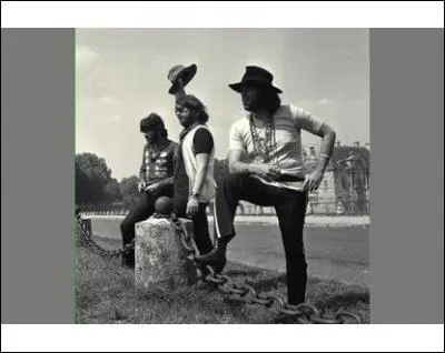 En quelle anne est paru l'album   It's five o'clock  ?