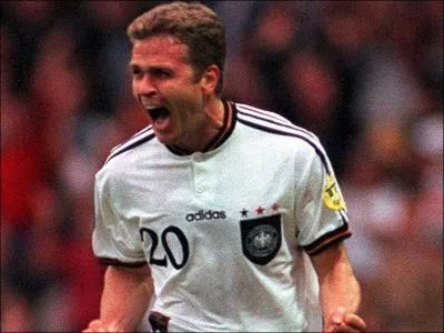 1996 :  Londres , Allemagne- Rp Tchque 2-1 Premier   But en Or  inscrit par :