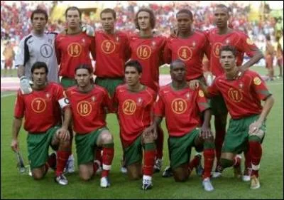 2004  Lisbonne : Grce- Portugal 1-0 ; Cristiano Ronaldo a vcu cette amre dfaite surprise !