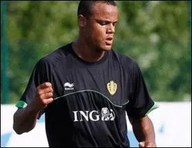 A la mme poque que le prcdent, puis il est parti  l'tranger, c'est...