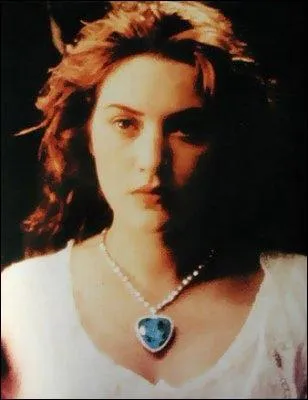 Compltez :  Qu'est-ce que c'est, un saphir ?  ...