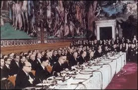 De quand  quand dura la IVme Rpublique ?