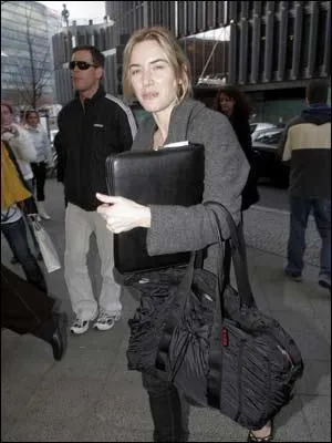 Je suis le matre du monde, lui dit-il !