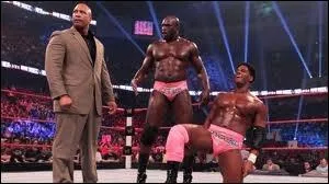 Quels sont les vainqueurs entre The Usos contre Primo et Epico contre Justin Gabriel et Tyson Kidd contre Darren Young et Titus O'Neil dans un Fatal 4-Way Tag Team championship ?