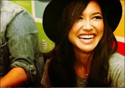 Quel est le nom de famille de Santana ?