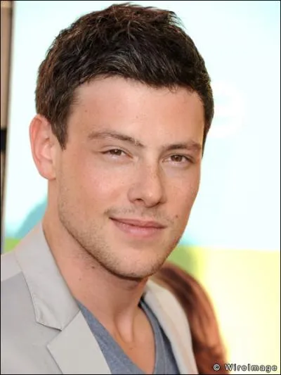 Quel est le nom de l'acteur qui joue Finn ?