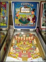 Mata Hari aurait pu faire une partie de flipper avec Charles de Gaulle.