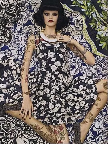 De ces trois animaux, il est le seul  pouvoir aussi parfaitement se camoufler !