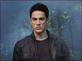 Qui est/sont le(s) mentor(s) de Tyler ?