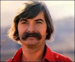 En ces annes 60 il passa  l'cluse et  l'chelle de Jacob, cabarets parisiens trs populaires  l'poque en chantant  Armand  ... . .