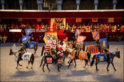 L'  Ommegang  se passe  Bruxelles ; c'est un cortge historique rappelant celui de 1549 fait en l'honneur de ... . .