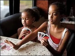 Qui sont ces deux soeurs ?