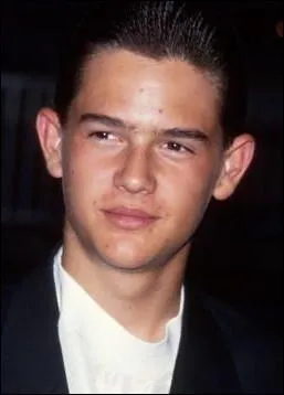 T. J. est-il un Foster ou un Lambert ?