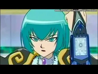 Comment s'appelle cette combattante Aquos ?