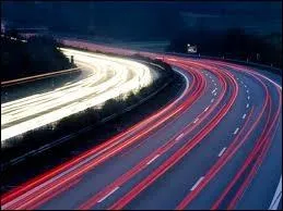 Humour : pourquoi les autoroutes franaises ne sont-elles pas claires ? (autodrision recommande)