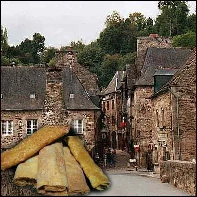 Les gavottes, petites crpes fines croustillantes sont de ... .