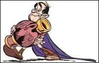 Ce personnage sme la zizanie autour de lui. Son nom est Tullius Dtritus.