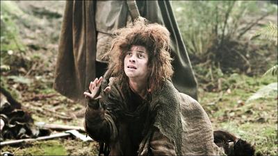 Osha est une sauvageonne capture par Robb et Theon alors qu'elle s'en prenait  Bran. Dans la srie, elle est joue par Natalia Tena. Celle-ci a aussi jou dans une saga trs clbre. Laquelle ?