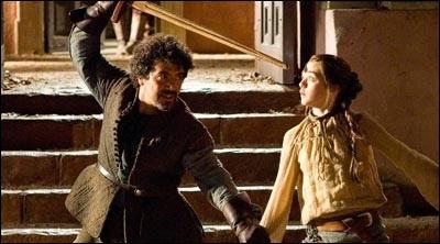 D'aprs Syrio Forel, le matre d'escrime d'Arya, quel est le seul dieu qui existe et que doit-on lui dire lorsqu'on le prie ?