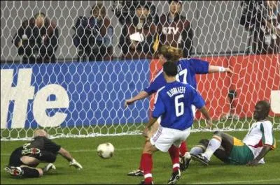 2002 : La France passe complètement à côté du tournoi en Corée. Combien de buts avait-elle marqués ?