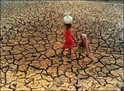 A combien estime-t-on le nombre de rfugis climatiques possible (migrants  cause de l'impact des changements climatiques sur le climat) en 2050 ?