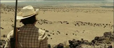 Comment Llewelyn trouve-t-il le lieu o un deal s'est pass ?