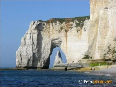 Dans quel dpartement, pouvons-nous admirer les merveilleuses falaises d'Etretat ?