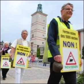 Pour quelle raison ces personnes ont manifest  Amiens samedi dernier ?