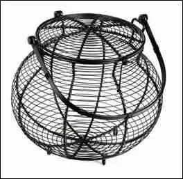 Elle a arquebus les grozimars et leur a jou du violon.