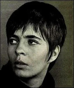 Surnom d'une personne nave qui ne manque pas de se jeter dans les ennuis qu'elle voulait viter. On le trouve en prnom dans un ouvrage de George Sand, lequel ?