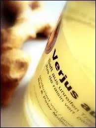 Rduite en farine, cette graine, mlange  du verjus (suc acide du raisin blanc non mri), constitue un condiment trs utilis. Il s'agit de la graine de. .