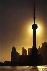 - ses ailes sur (... ) de l'orient,