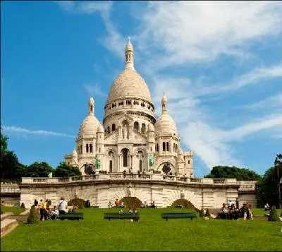 Quand commena la construction de la basilique du Sacr-Coeur ?