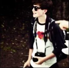 De quels instruments joue-t-il ?