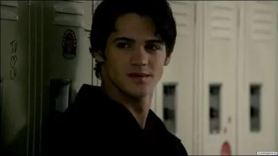 Le personnage de Jeremy est jou par...