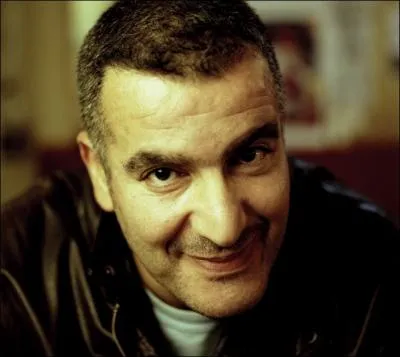 Magyd Cherfi est un chanteur franais d'origine algrienne, il fait parti du groupe toulousain...