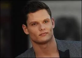 Dans quel sport s'illustre ce sportif ?