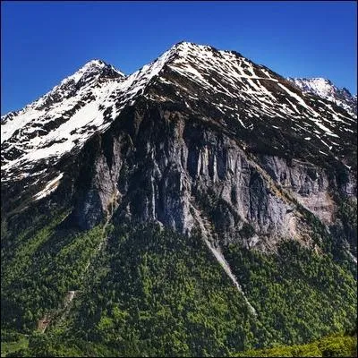 Comment dit-on  la Suisse  dans ses trois autres langues que le franais, l'italien, l'allemand et le romanche ? [photo : Purpleskulls (deviantart)]