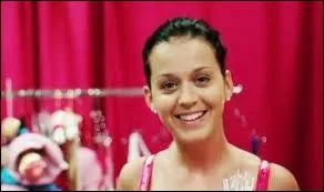 Clbrits, people : reconnaissez-vous cette star sans maquillage ?