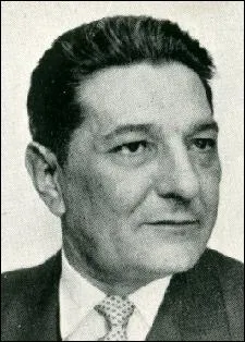 Quelle est son identit ?