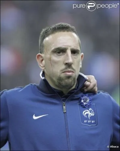 N'oublions son parcours depuis 2006, au sein de l'quipe ... ( a c'est cadeau ).