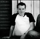 Chanteur, auteur et compositeur de   l'effet papillon   entre autres.