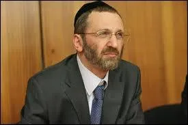 Quel est ce grand rabbin isralite de France depuis 2009 ?