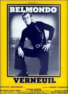 Film franco-italien ralis par Henri Verneuil en 1975 avec Jean-Paul Belmondo, Charles Denner, La Massari ... .