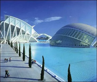 Cet ensemble d'extravagantes architectures abrite...