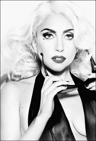 Pourquoi  Lady Gaga  comme nom de scne ?