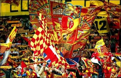 Quelle quipe ces supporteurs soutiennent-ils ?