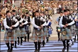 Pour terminer, sachant que je n'aime pas le jazz et que je lui préfère les cornemuses, les bombardes et les bagadoù, devinez où je serai début août ?